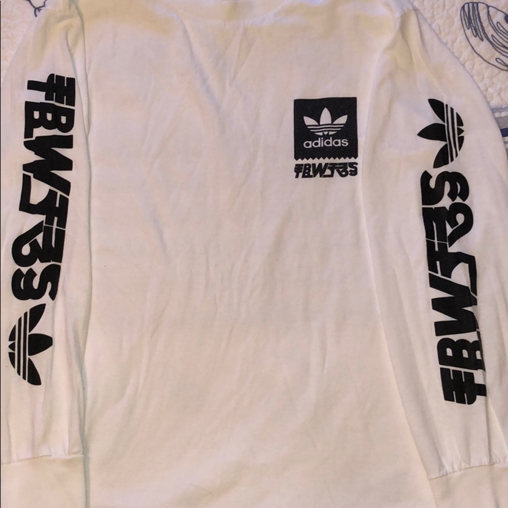 Rare adidas classic shirt